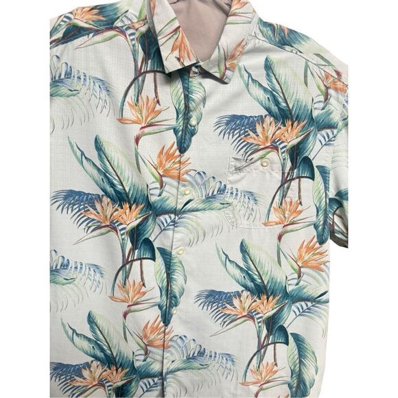 Tommy Bahama 100% silk shirt - Picture 2 of 7